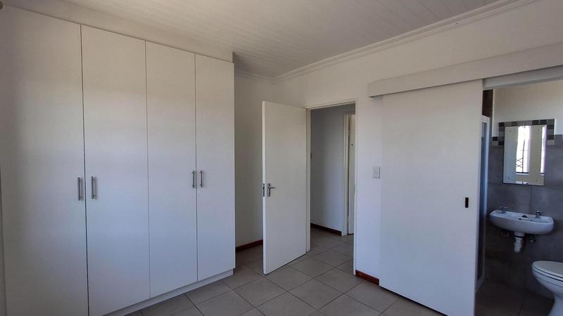 To Let 3 Bedroom Property for Rent in Stratford Green Western Cape